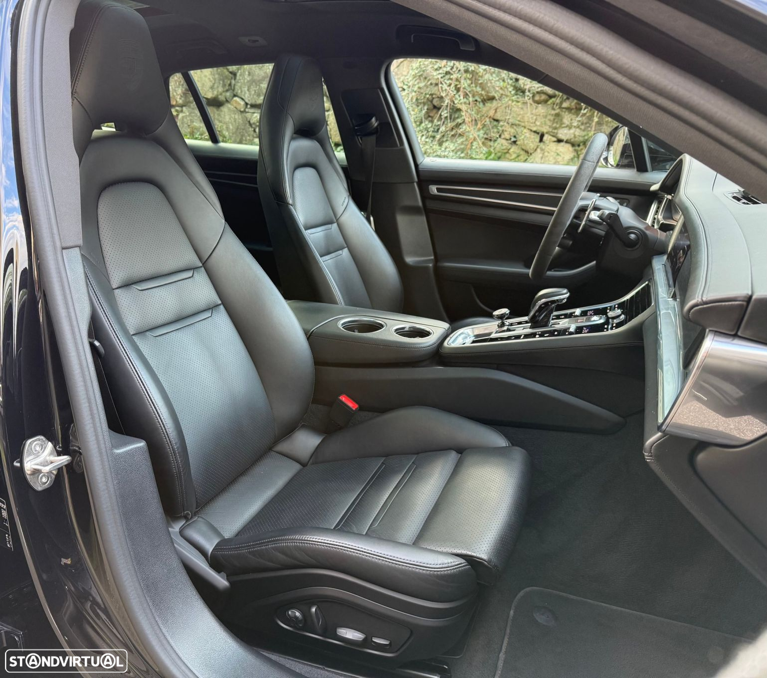Porsche Panamera Sport Turismo 4 E-Hybrid Platinum Edition - 28