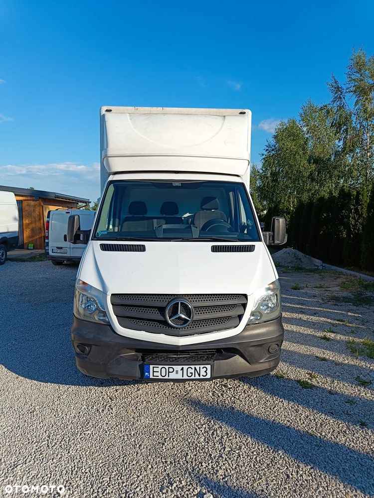 Mercedes-Benz Sprinter - 2