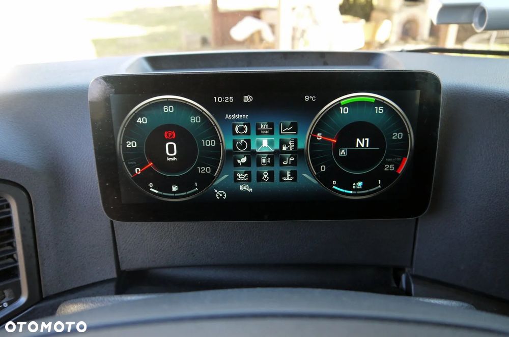 Mercedes-Benz AROCS - 10