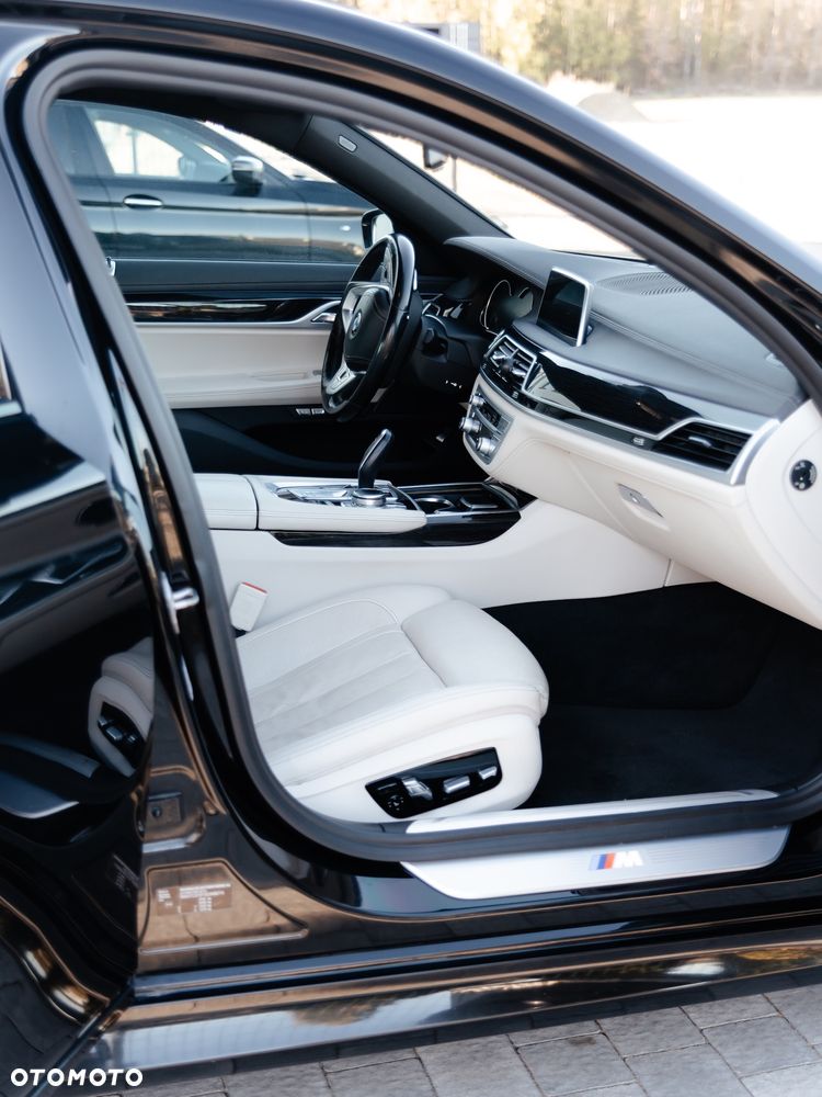 BMW Seria 7 730d xDrive - 14