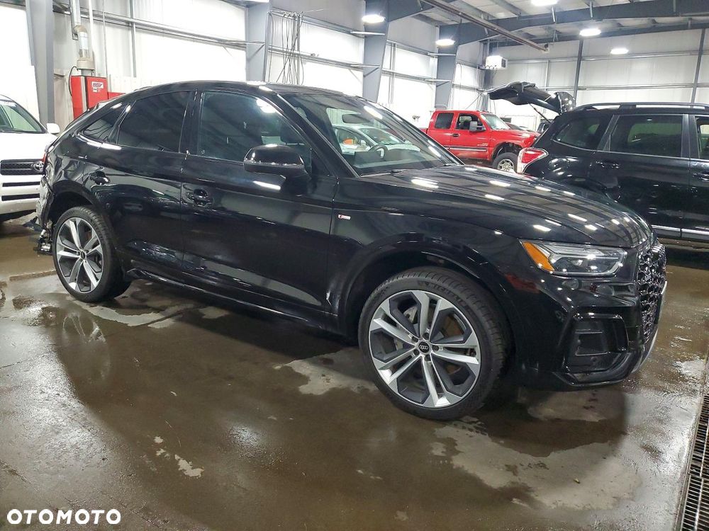 Audi Q5 Sportback - 5