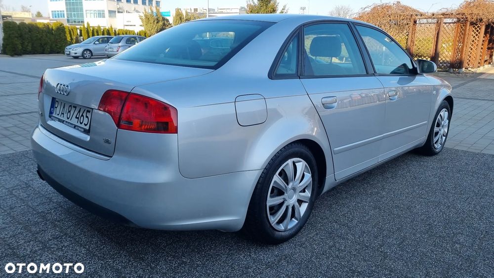 Audi A4 Limousine 1.6 - 3