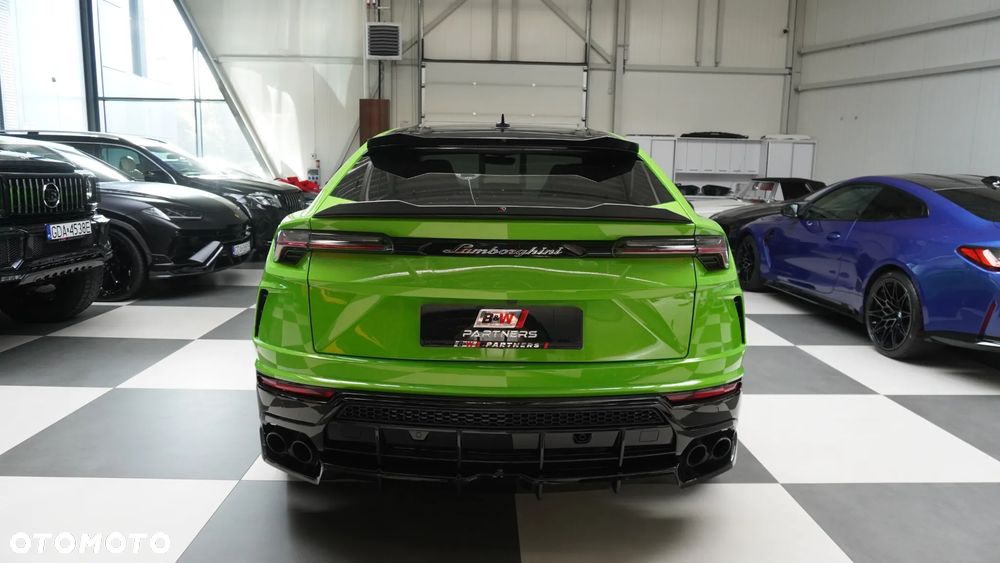 Lamborghini Urus - 19