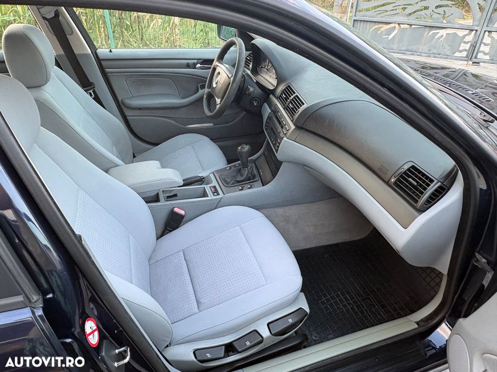BMW Seria 3 318i - 11