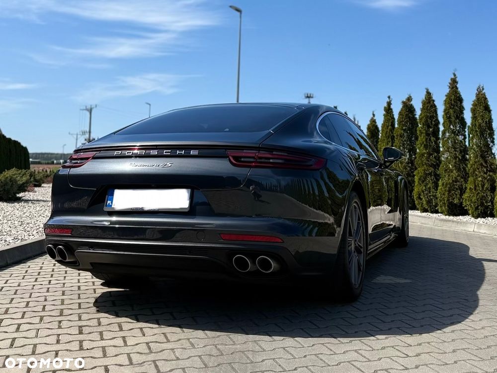 Porsche Panamera - 9