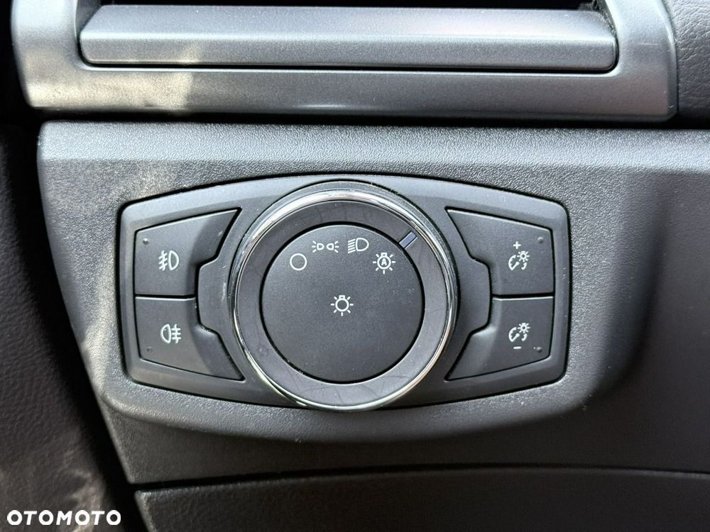 Ford Mondeo 2.0 TDCi Ambiente PowerShift - 15