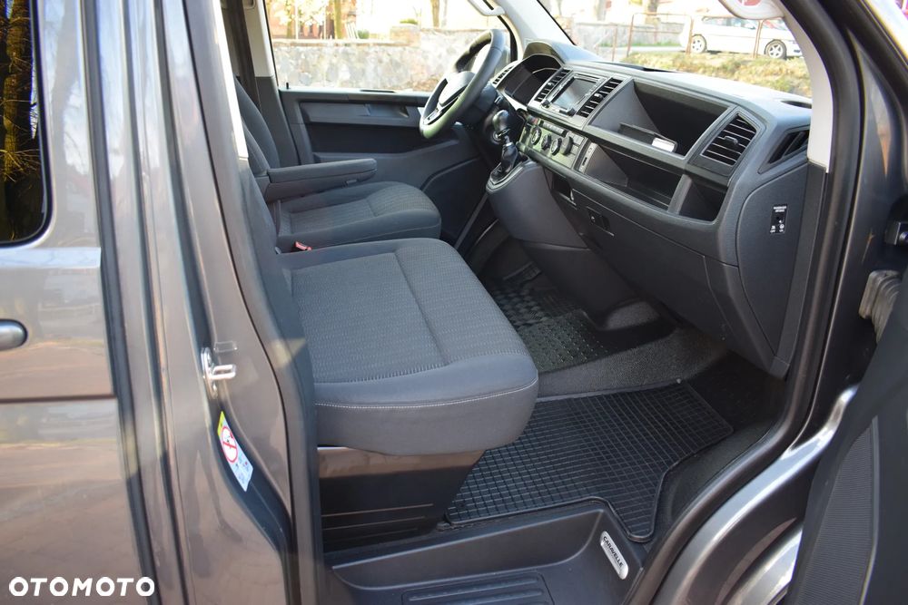 Volkswagen Caravelle 2.0 TDI L2 Highline - 18