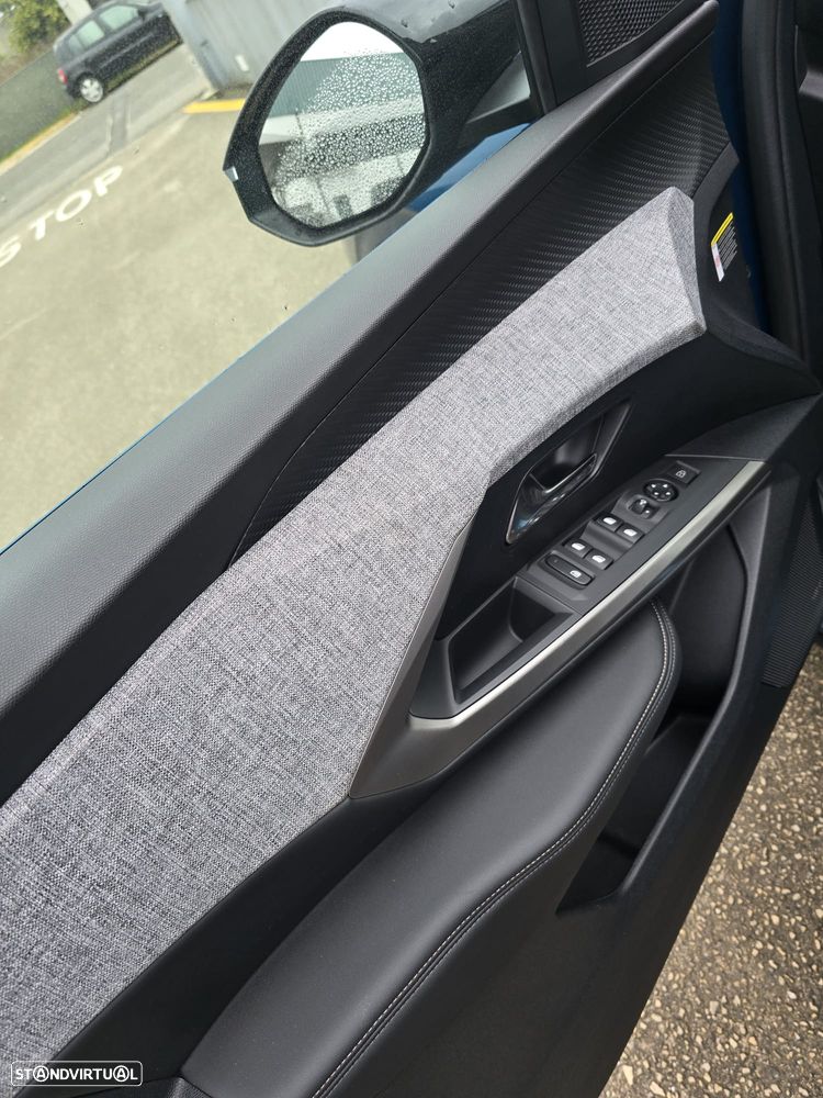 Peugeot 3008 1.2 Hybrid Allure Pack e-DCS6 - 11