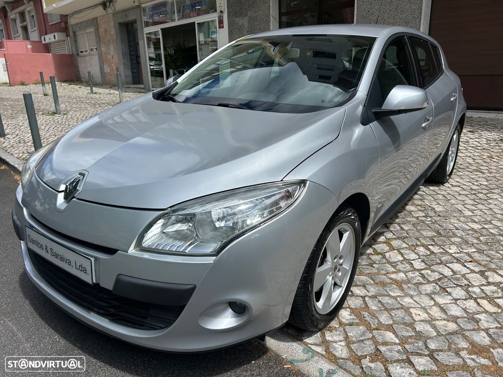 Renault Mégane 1.5 dCi Dynamique - 1