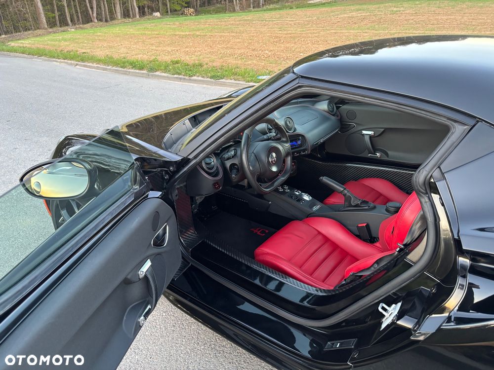 Alfa Romeo 4C - 17