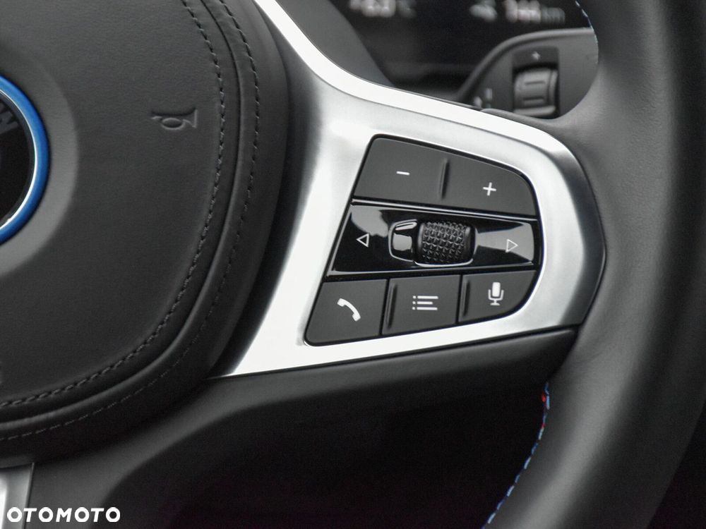 BMW i4 80.7kWh M50 - 32