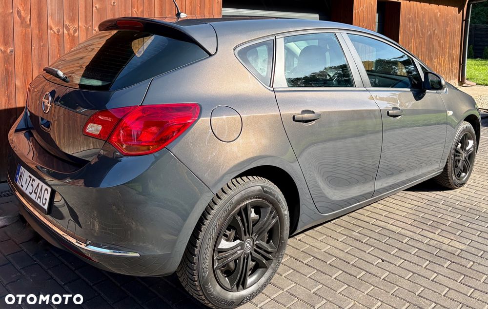 Opel Astra - 10
