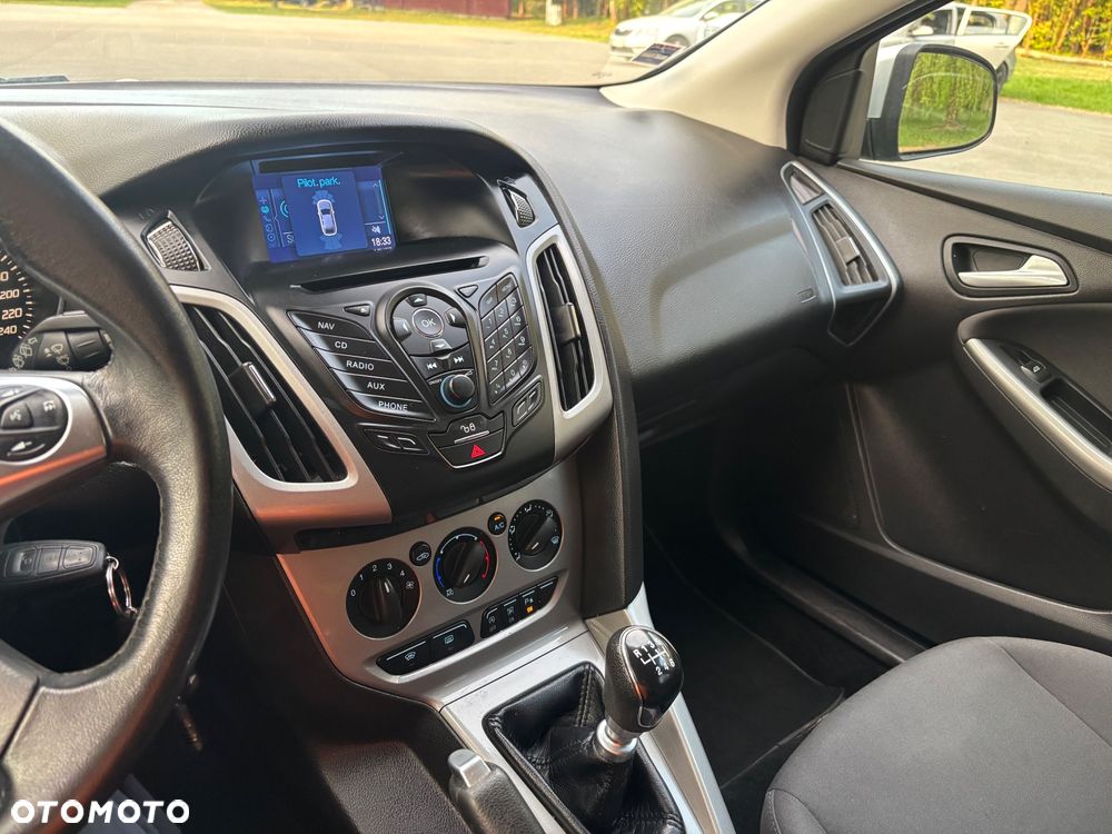 Ford Focus 1.6 TDCi DPF Start-Stopp-System SYNC Edition - 22