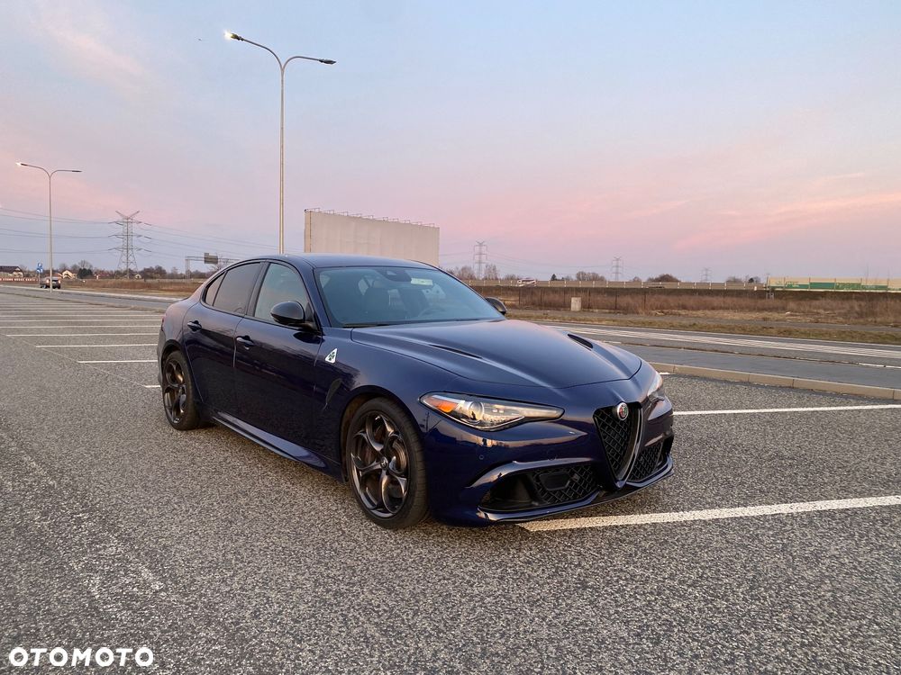 Alfa Romeo Giulia 2.9 V6 Bi-Turbo AT8 Quadrifoglio - 2