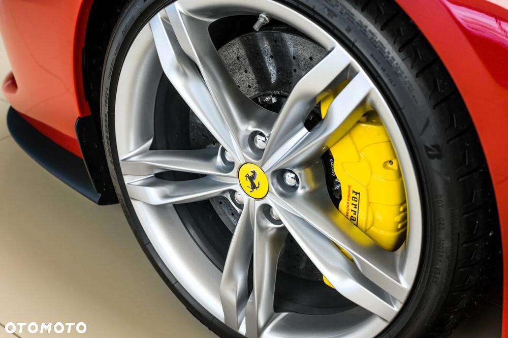Ferrari 296 GTB - 15
