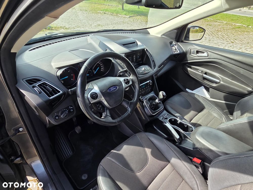 Ford Kuga 2.0 TDCi 4x4 Titanium - 21