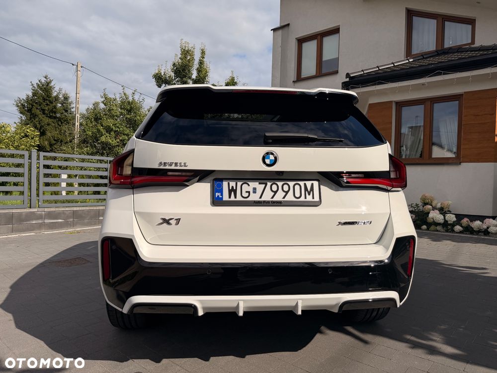 BMW X1 - 13