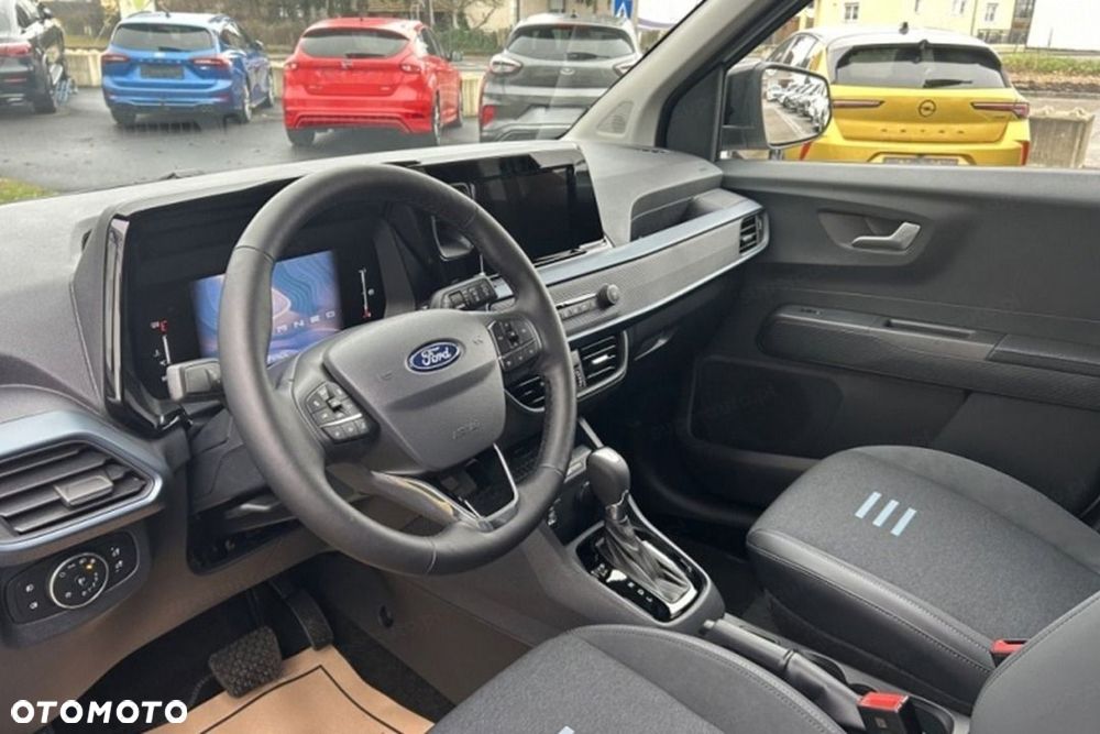 Ford Tourneo Courier - 11