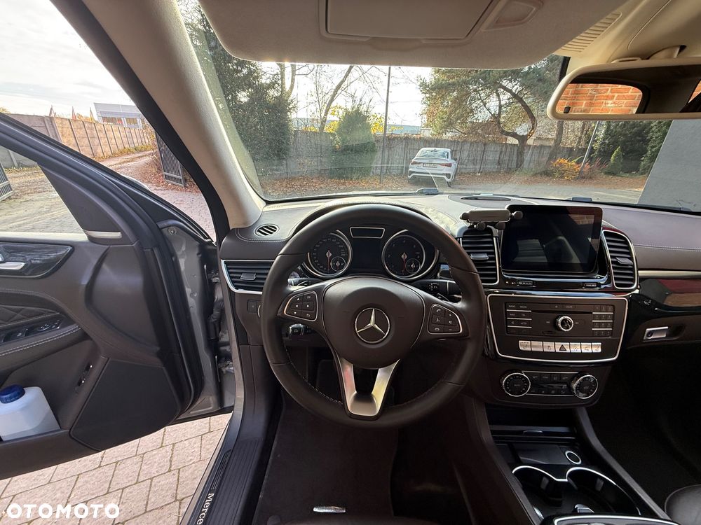 Mercedes-Benz GLE 350 d 4-Matic - 38