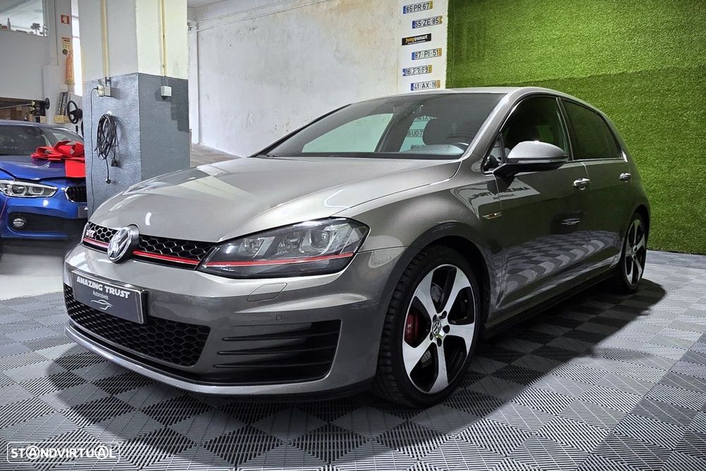 VW Golf GTI Performance BlueMotion DSG - 3