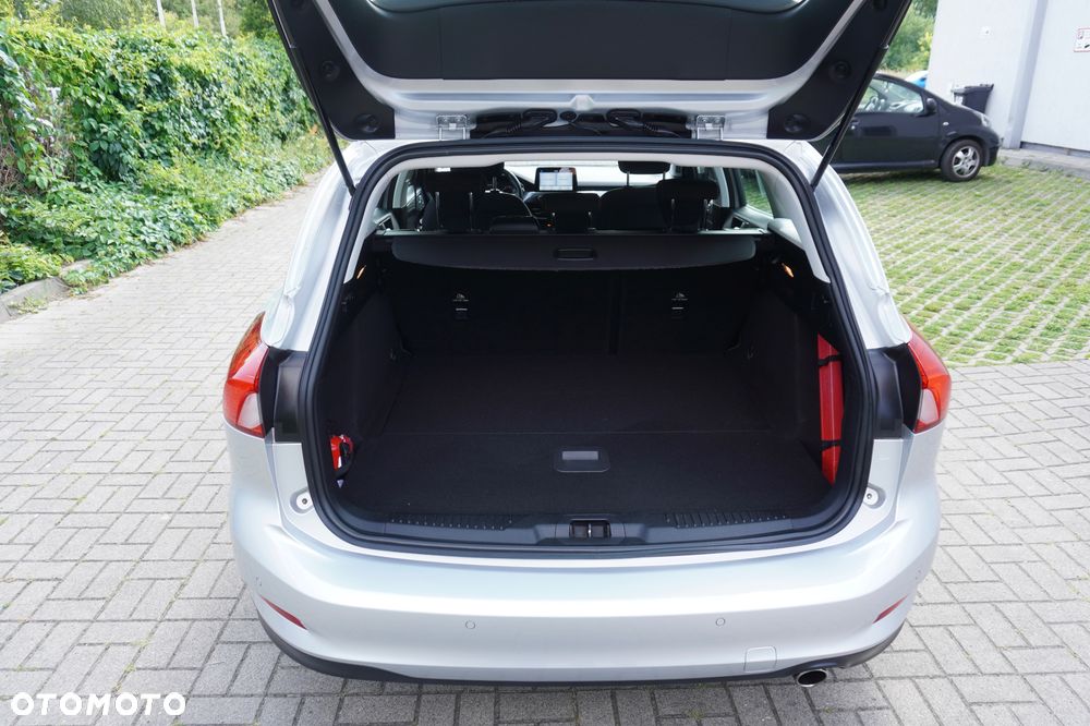 Ford Focus 1.0 EcoBoost Titanium - 4