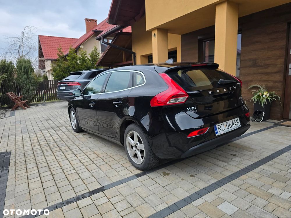 Volvo V40 D2 Momentum - 18