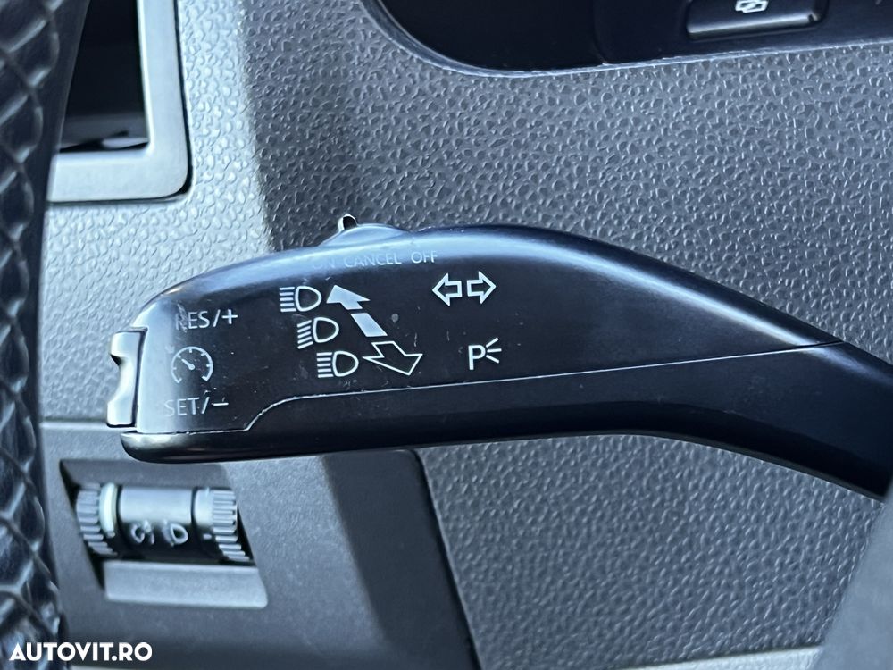 Volkswagen Transporter Caravelle DSG Comfortline Lung - 22