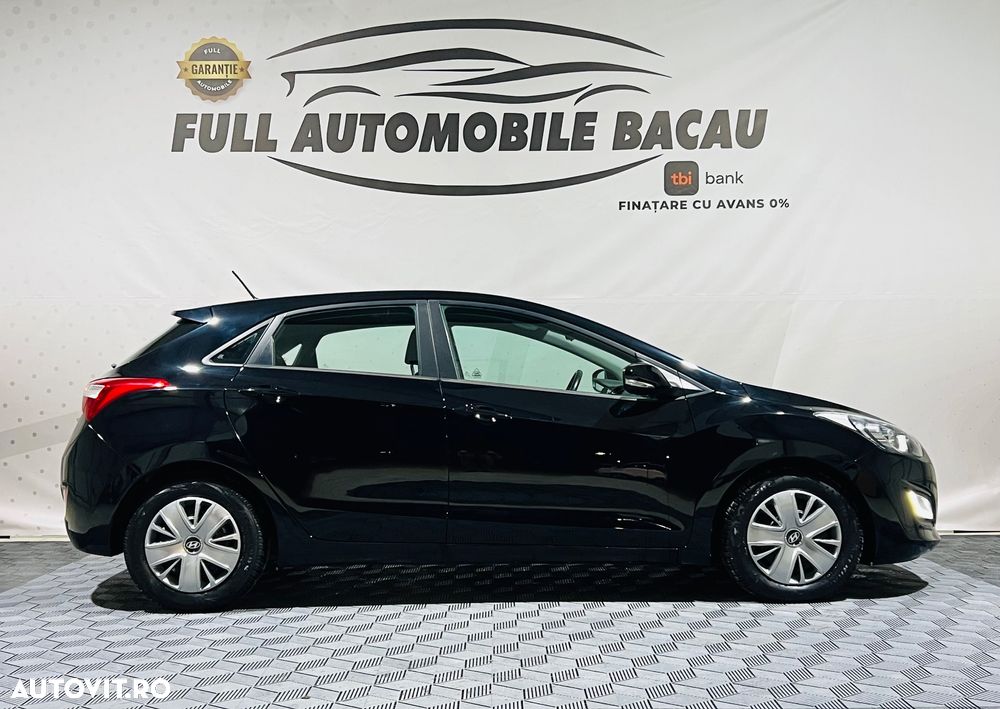 Hyundai i30 1.6 CRDI Automatik Trend - 4