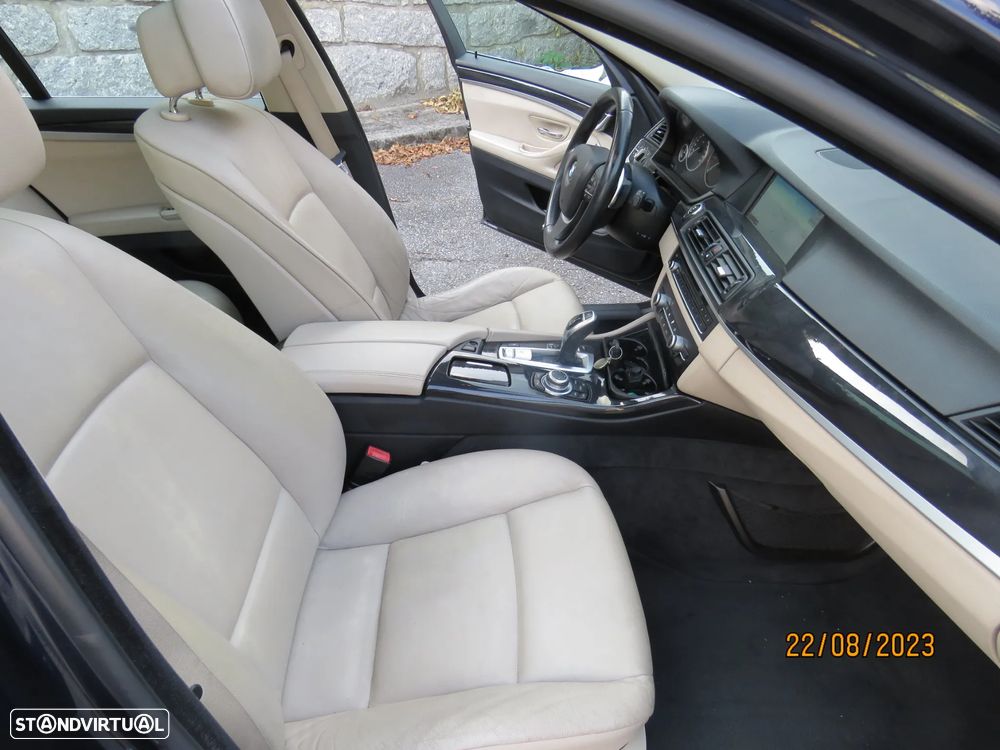 BMW 520 d Auto - 17