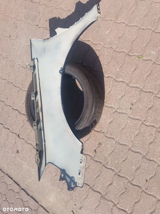 Błotnik przód prawy VW PASSAT B6  kod koloru L041 PROMOCJA - 2
