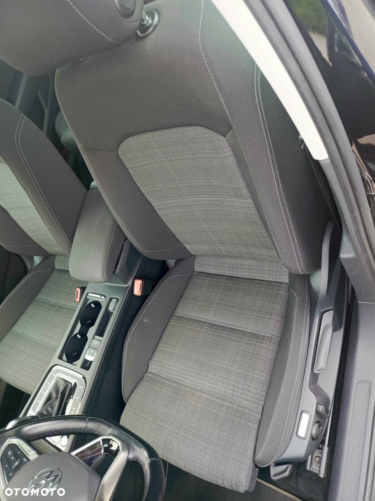 Volkswagen Passat 2.0 TDI EVO Business DSG - 26