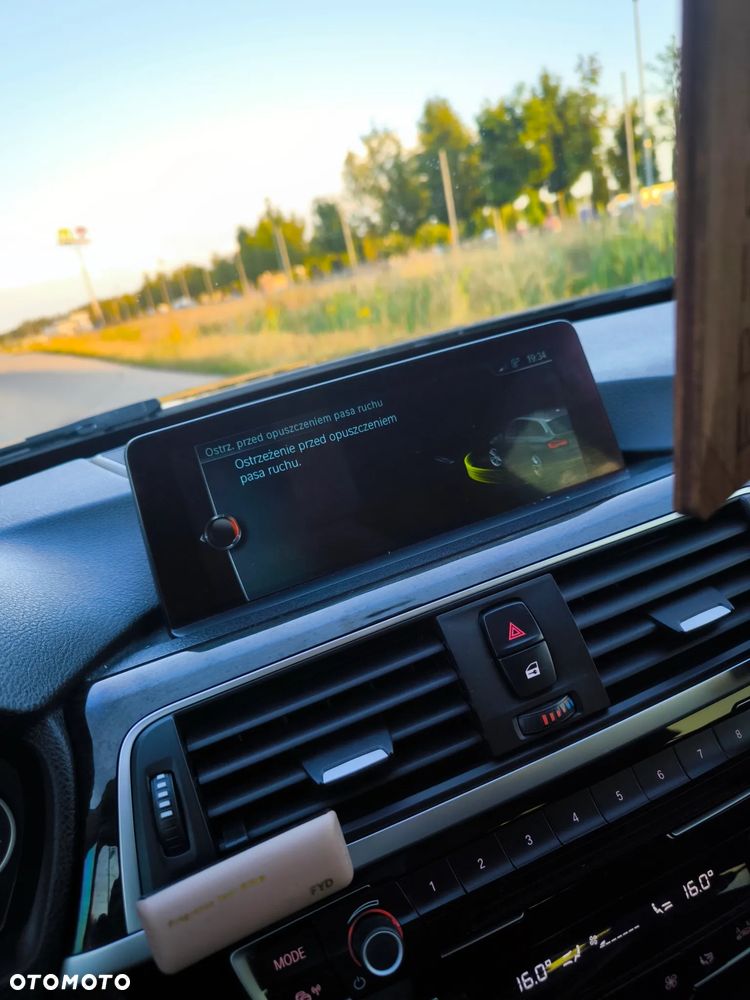 BMW Seria 3 316d Modern Line - 28