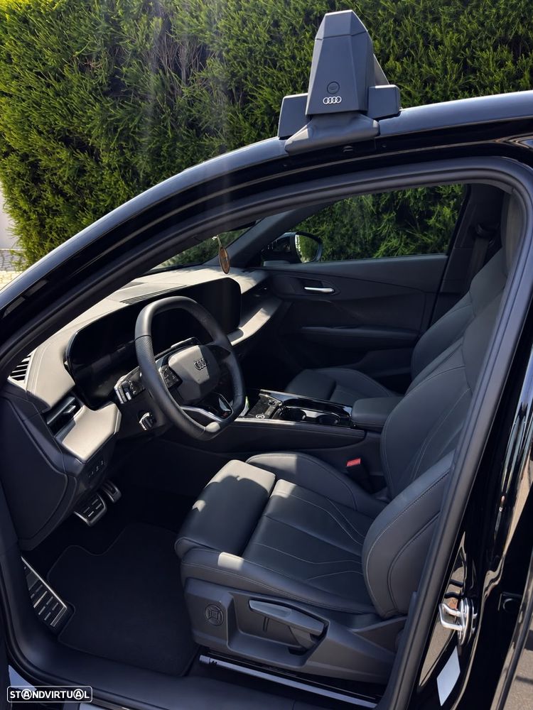 Audi Q3 Sportback e-hybrid S tronic - 4