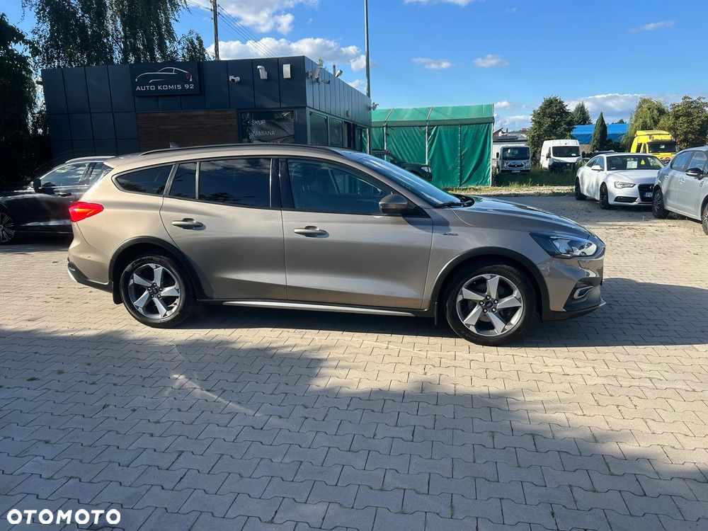 Ford Focus 1.5 EcoBoost Active - 4