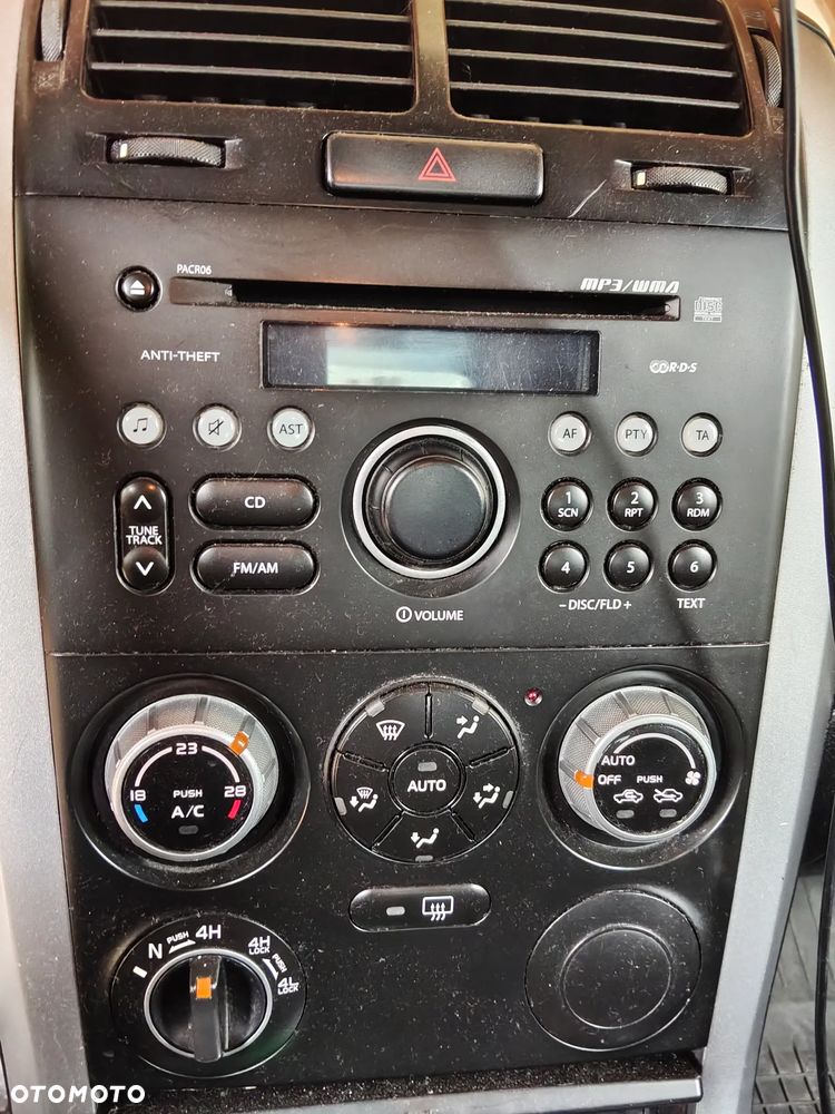 Suzuki Grand Vitara 1.9 DDiS - 4