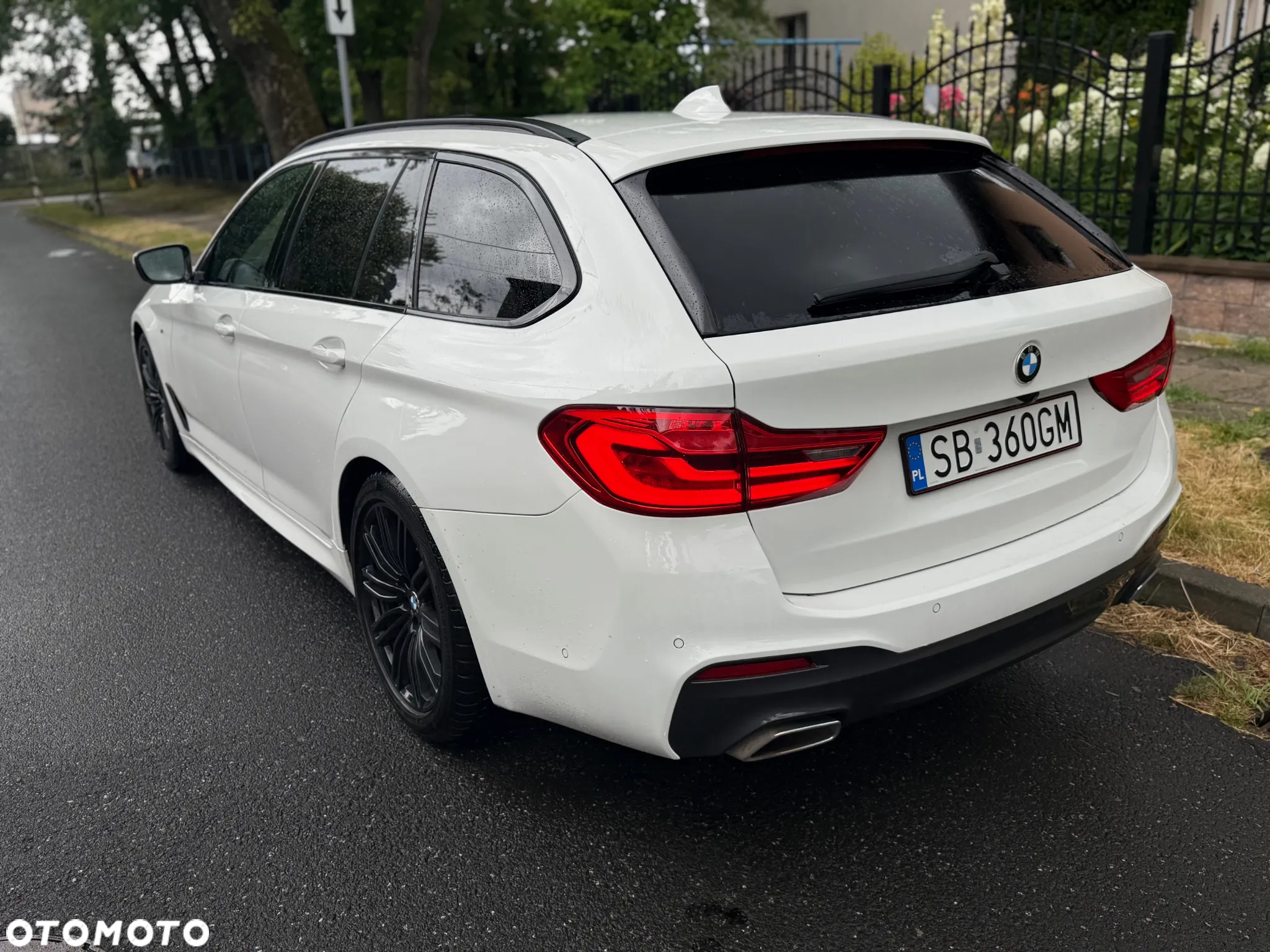 BMW Seria 5 520d M Sport - 6