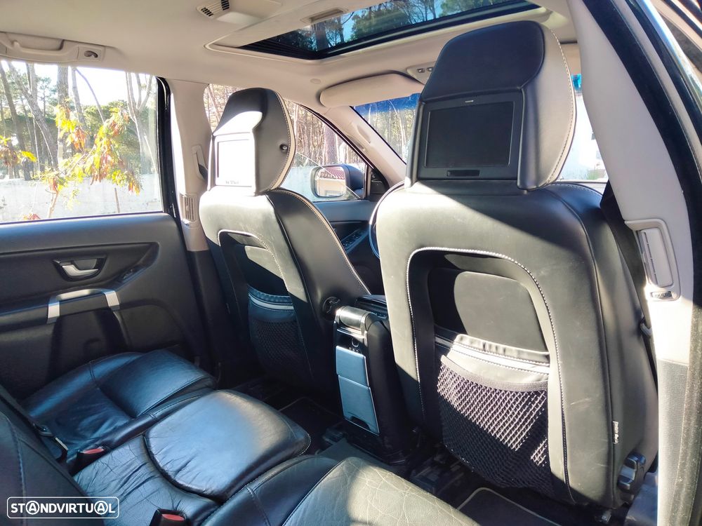 Volvo XC 90 2.4 D5 7L R-Design AWD 215g Geartronic - 4