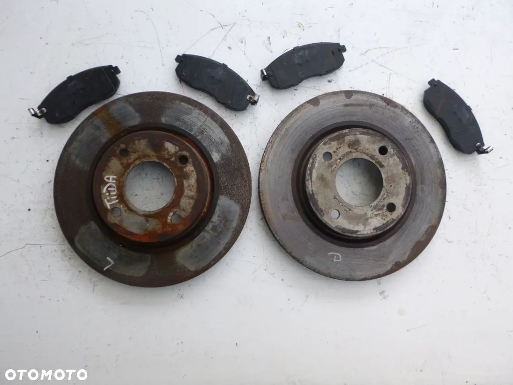 Nissan Tiida 1,6 16V tarcze klocki hamulcowe przód 280 mm - 1