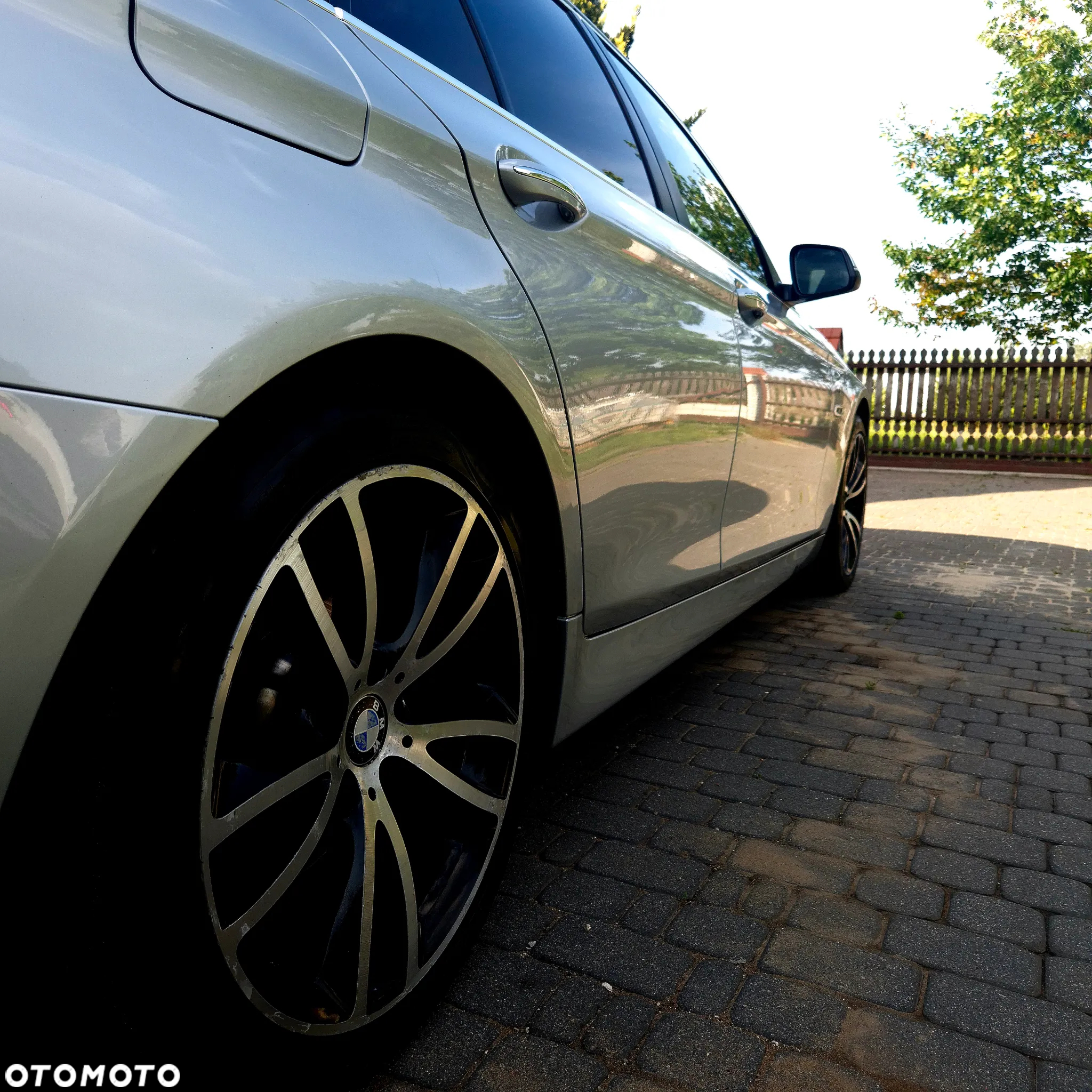 BMW Seria 5 520d xDrive - 10