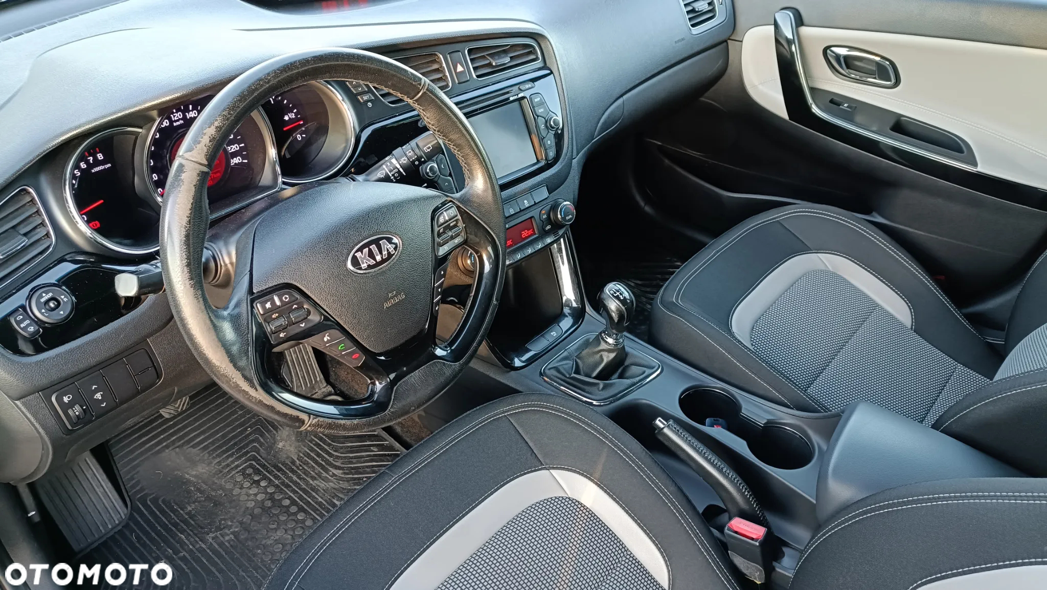 Kia Ceed Cee'd 1.6 GDI L - 6