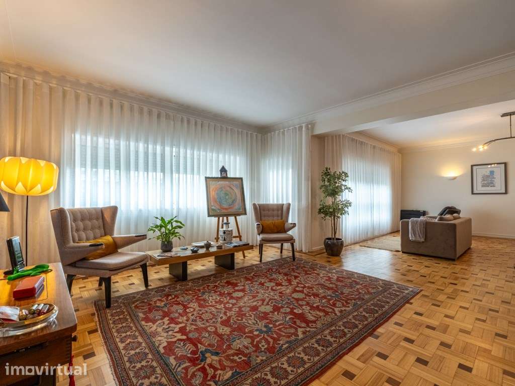 Apartamento T5 no coração do Porto - Campo Alegre - Grande imagem: 4/28