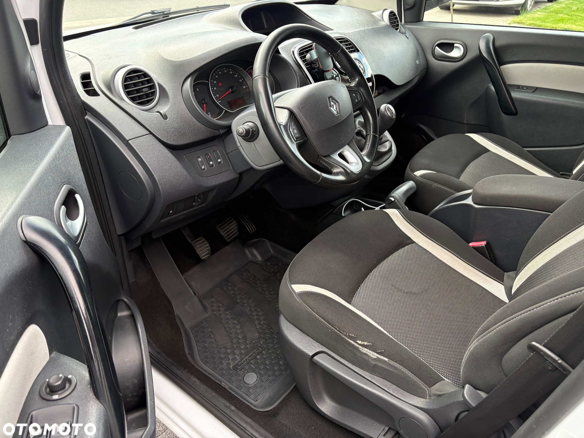 Renault Kangoo ENERGY dCi 90 FAP Start & Stop Expression - 12
