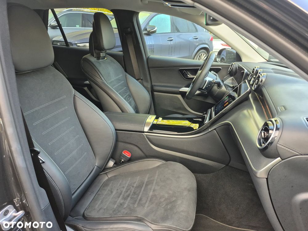 Mercedes-Benz GLC 220 d mHEV 4-Matic AMG Line - 32