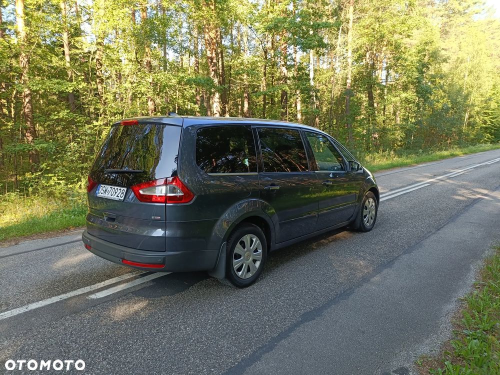 Ford Galaxy 2.0 TDCi Ghia - 19