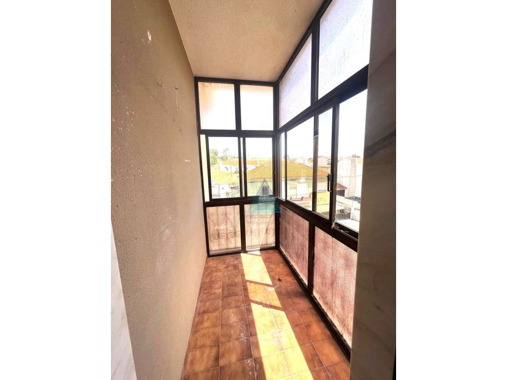 Apartamento SETÚBAL T3 Remodelado com BOAS ÁREAS - Grande imagem: 3/16