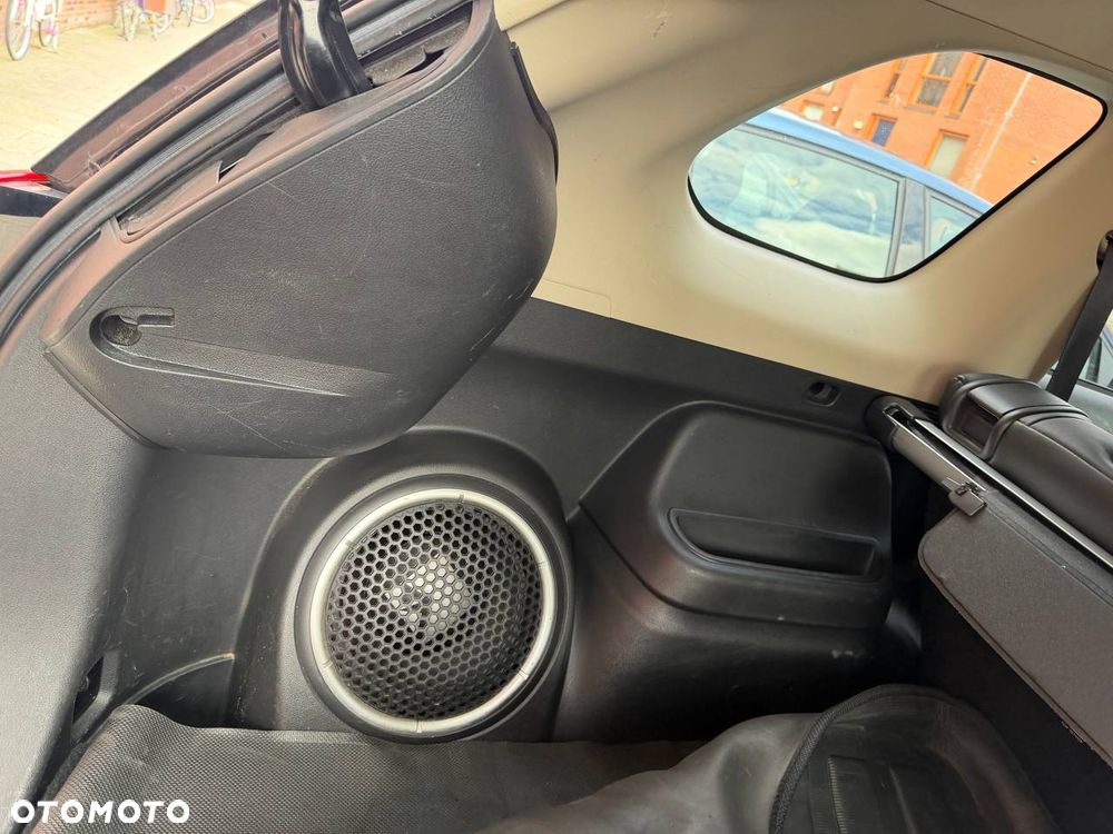 Mitsubishi Outlander Instyle NAVI + - 15