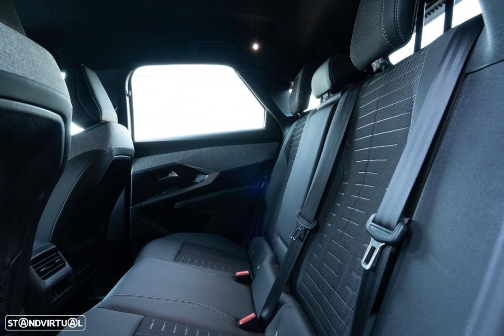 Peugeot 3008 1.2 Hybrid GT e-DCS6 - 7
