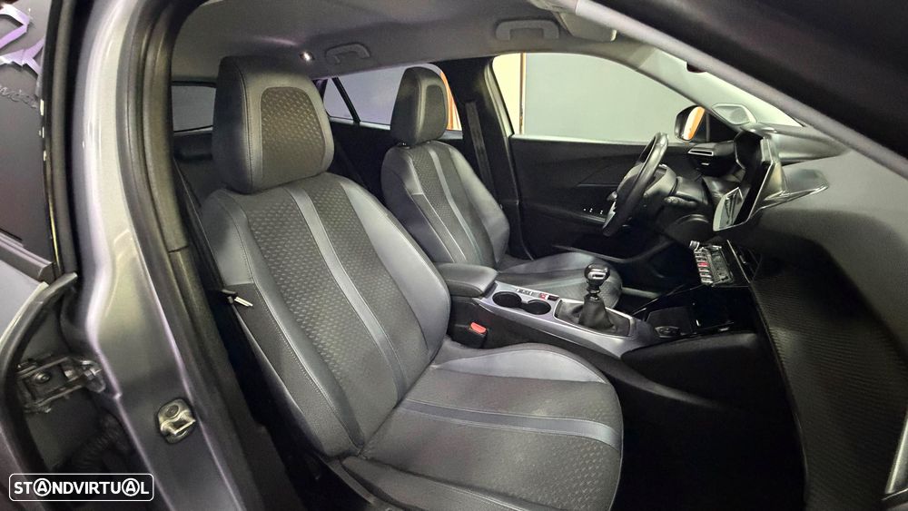 Peugeot 2008 1.2 PureTech Allure Pack - 14