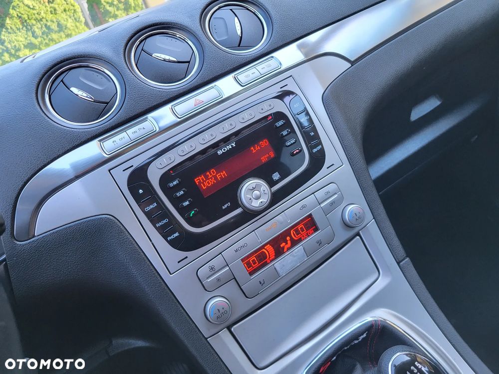 Ford S-Max - 18