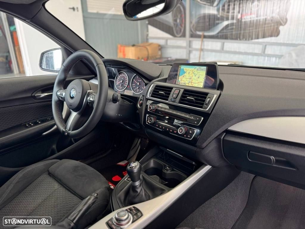 BMW 116 d Pack M - 12